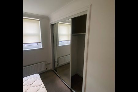 2 Bed Flat, Meadow Place Road, EH12 - Photo 4