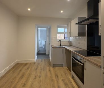 Town Lane, Little Neston - Photo 3