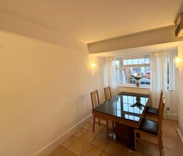 Dereham Court, Leamington Spa, CV32 - Photo 2