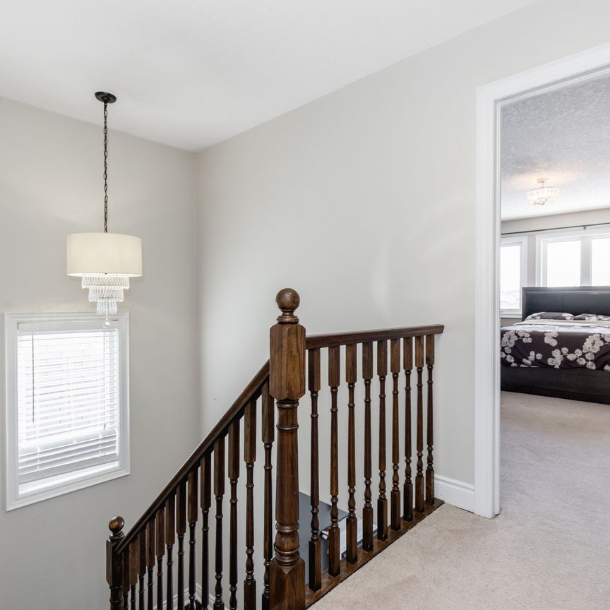 For Lease - 996 BOOTH Avenue Unit# Upper, Innisfil, Ontario - Photo 1