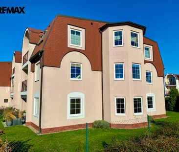 Pronájem bytu 2+kk 106 m², Ve Stromkách, Vestec - Photo 4