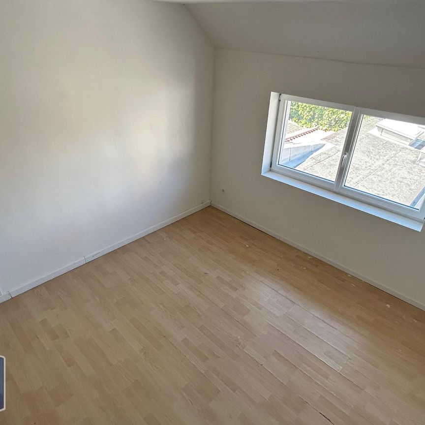 Location Maison 4 pièces 75m² HENIN BEAUMONT 62110 - Photo 1