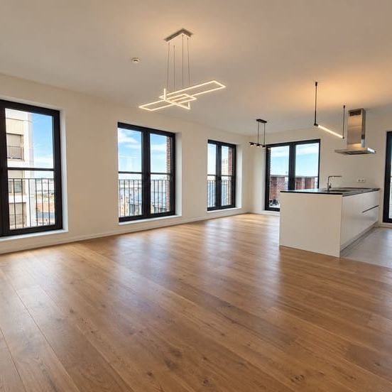 Appartement te huur - foto 1
