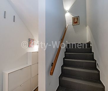 Komplett ausgestattete 2-Zimmer-Wohnung mit Balkon und Tiefgaragenstellplatz in Hamburg-Hafencity - Photo 1