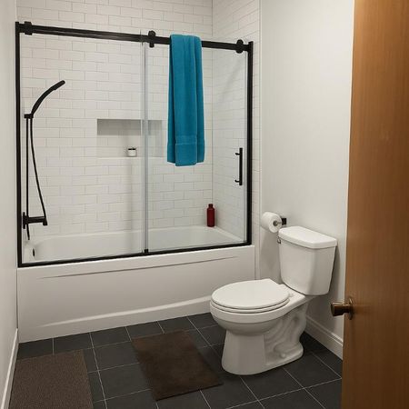 MAGNIFIQUE 5 1/2 - ENTIÈREMENT RÉNOVÉ - TRIPLEX - Photo 4