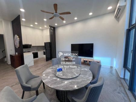 FRINGE VILLA @ FOREST CITY - Photo 2