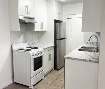 2 Bedroom + 1.5 Bathroom - Fully Renovated unit - Photo 1