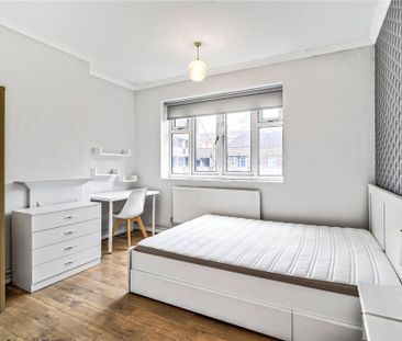 Blair House, Stockwell Gardens Estate, SW9 - Photo 1