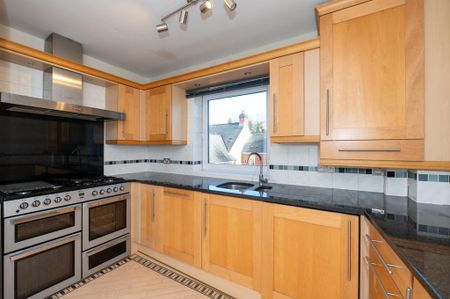 2 bedroom flat to rent - Photo 4