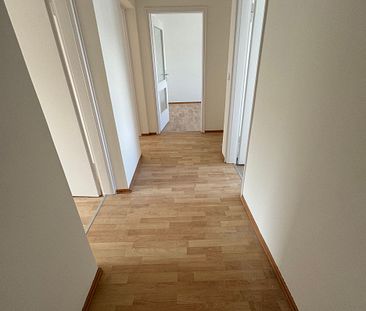 Schöne 3-ZKB Wohnung mit Balkon in Herrenbach ab 16.06.2024 zu vermieten - Foto 2