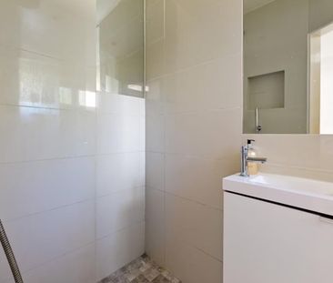 2 Bed Flat, London, SW19 - Photo 6