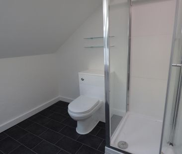 2 bedroom flat to rent - Photo 6