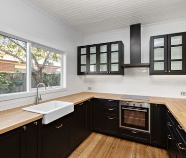 Modern Elegance and Prime Location! - Photo 3