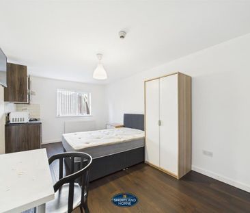 Studio to rent - Photo 5