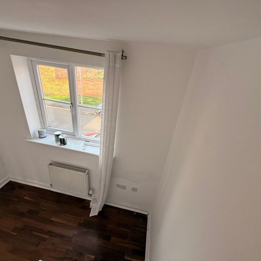 5 Bed Detached House, Stackyard Close, LE3 - Photo 1