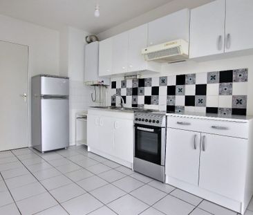 Location Appartement 2 pièces 54m² CLERMONT FERRAND 63000 - Photo 1