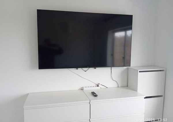Quarto individual para mulher rapariga VFXira