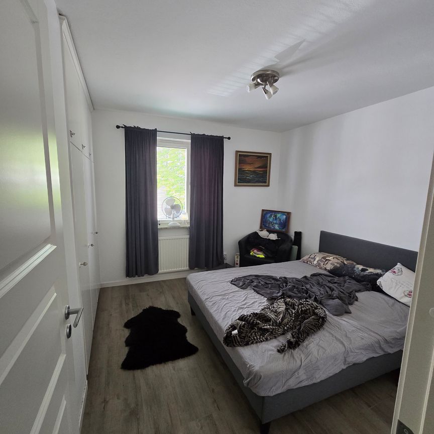 Tingshusgatan, Sköldinge - Photo 1