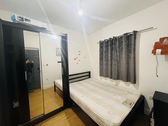 8 bedroom house share to rent - Photo 1