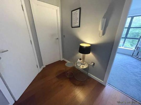 2 bedroom property to rent in Hyde - Photo 1