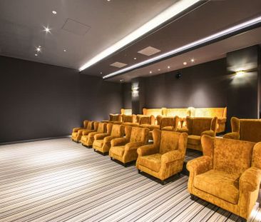 Thames City London SW8 - Photo 1