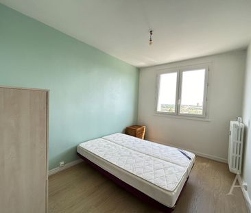 Location Appartement 3 pièces 75m² - Photo 3
