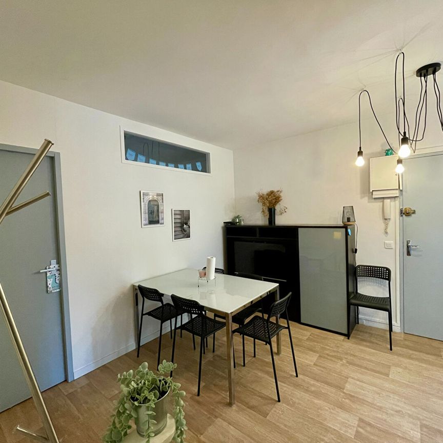 Location Appartement 1 pièce 11m² - Photo 1