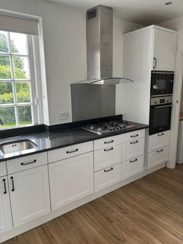 4 bedroom semi-detached house to rent - Photo 3