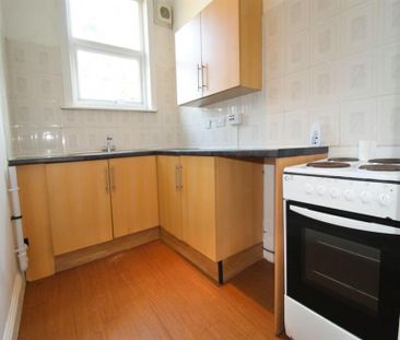 1 Bedroom Apartment To Let - Photo 3
