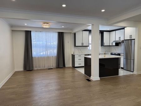 For Lease - 26 Lejune Road, Toronto, Ontario - Photo 4