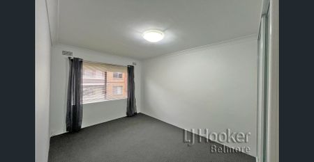 SPACIOUS RESIDENCE WITH OVERSIZED GARAGE - Photo 3