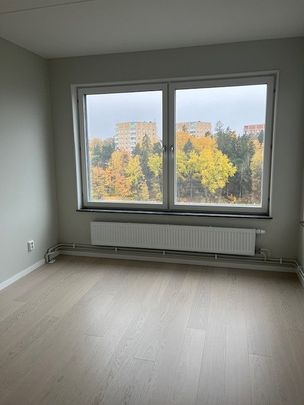 Åkerbruksvägen 12, Järva - Photo 1