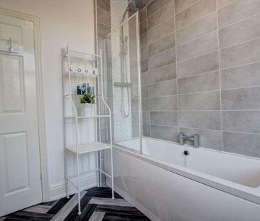 Henley Crescent, Leeds, LS13 - Photo 1