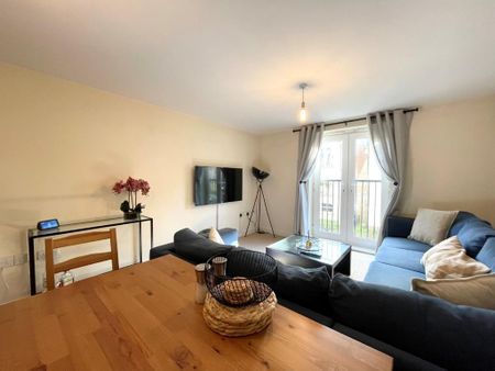 2 bedroom flat to rent - Photo 4