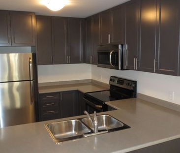 For Lease - 12 Waterview Drive, Hamilton, Ontario - Photo 4