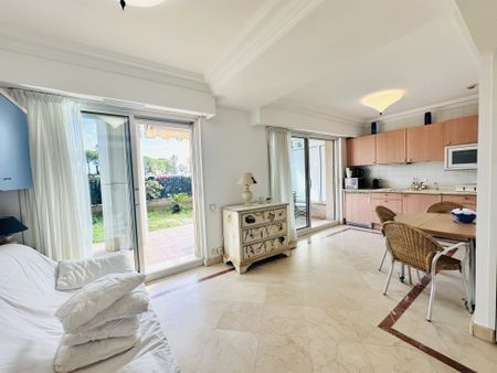 Studio 27.84 m² - 1 pièce - Vallauris (06220) - Photo 3