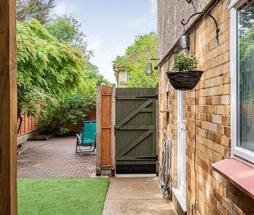 2 bedroom maisonette to rent - Photo 3