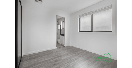 MINS AWAY FROM SCHOOL | 2 MASTERS - Photo 2