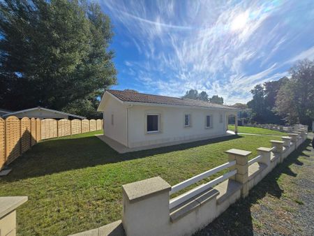 Location Maison 6 pièces 175m² LEOGNAN 33850 - Photo 2