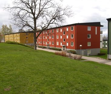 Karlslättsv 6 B - Foto 1