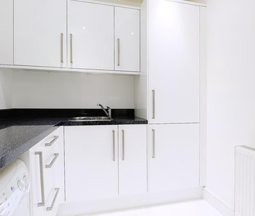 4 bedroom apartment to rent - Photo 2 | Rentumo