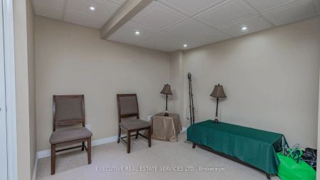 Detached Home For Lease | W9253315 - Photo 5