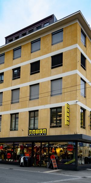 Au coeur de la ville - Photo 2