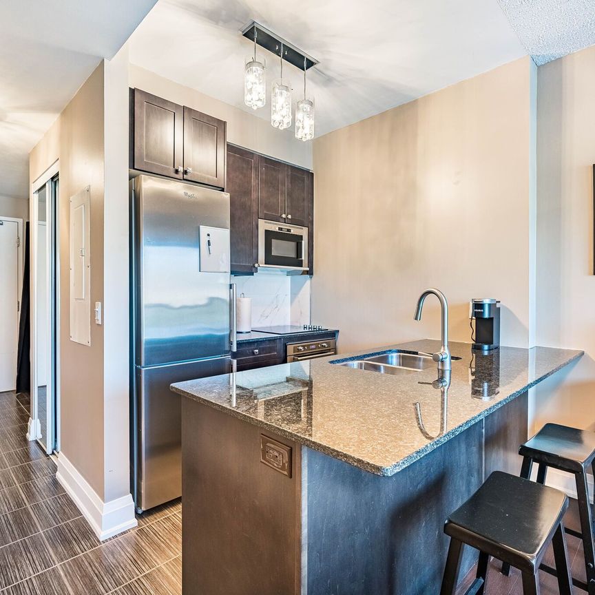 For Lease - 8302 Islington Avenue Unit# 211, Vaughan, Ontario - Photo 1