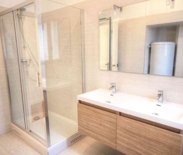 Location Appartement 5 pièces 106m² - Photo 5