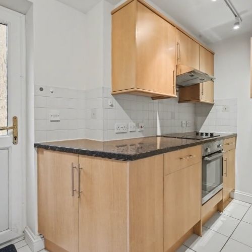 Brighthampton - Photo 1