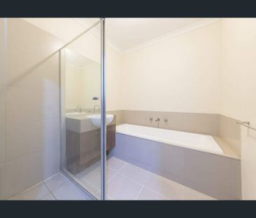 Beautiful Family Home - Photo 5