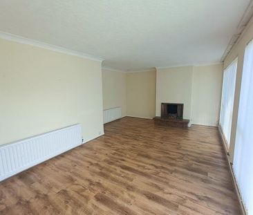 9 Pinehill Crescent, Bangor, BT19 6SF - Photo 1