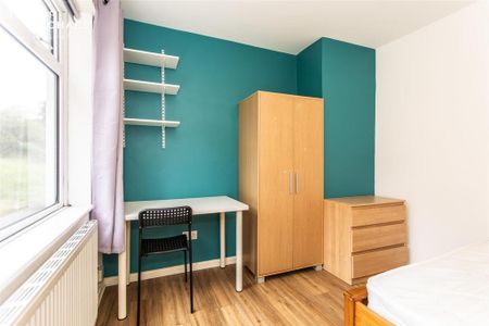 5 bedroom semi-detached house to rent - Photo 5