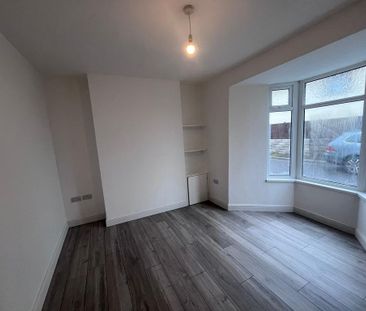 2 bedroom end of terrace house to rent - Photo 1